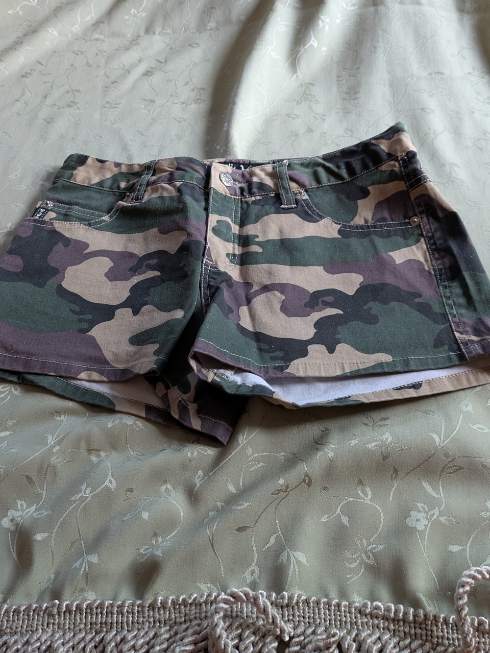 Vtg Mudd-Yo camo glitter junior women's shorts, size9